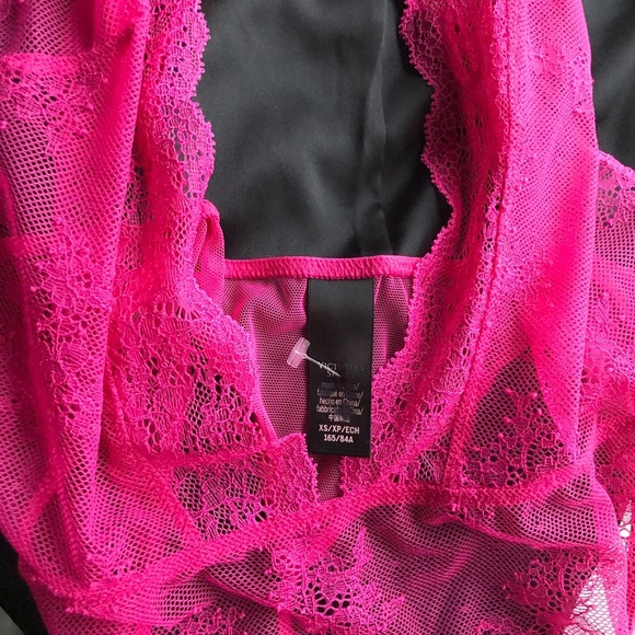 NEW VS  VERY SEXY Keyhole Lace Teddy XSmall - Picture 4 of 5